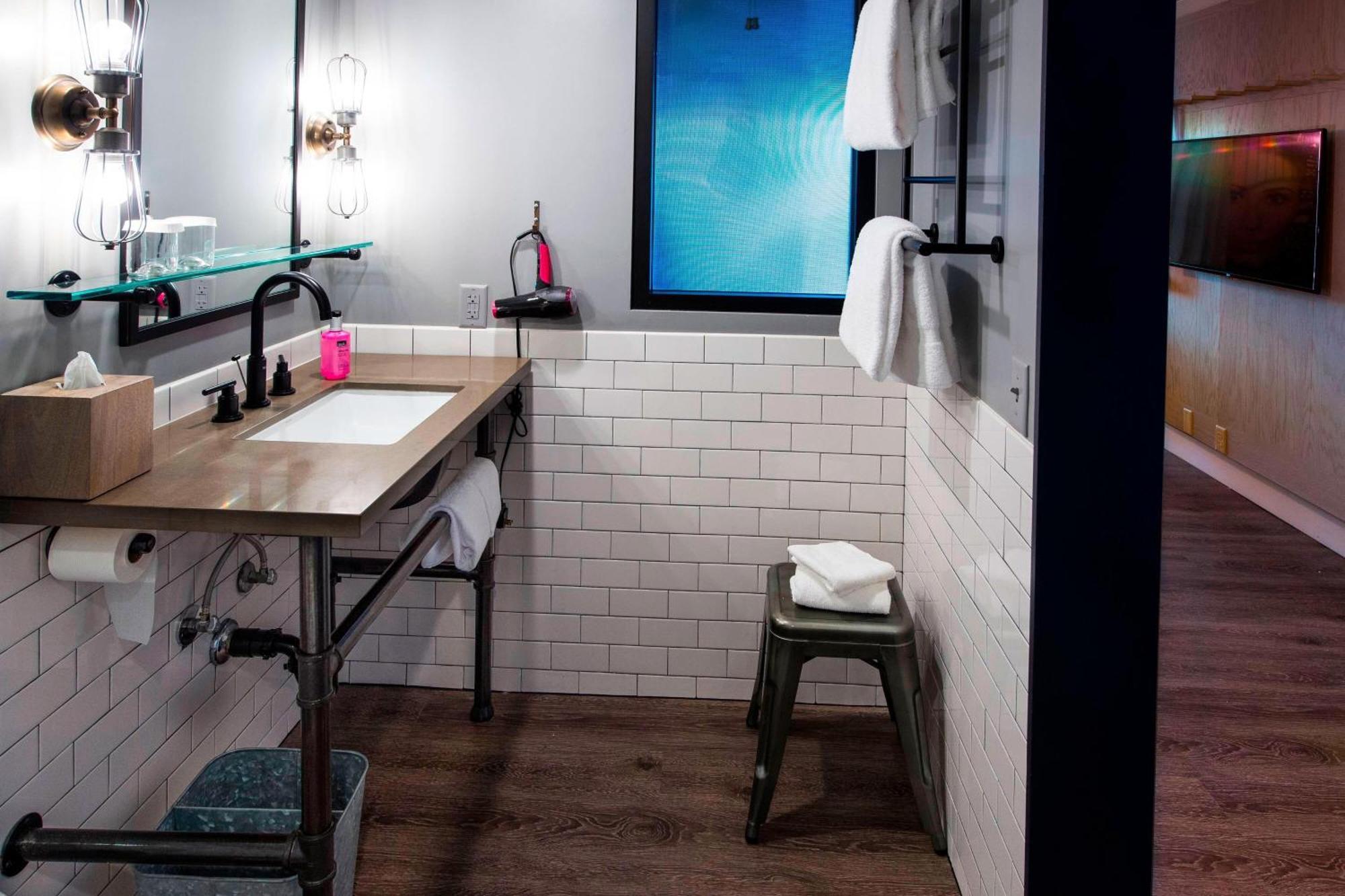 Moxy Phoenix Tempe/Asu Area Εξωτερικό φωτογραφία