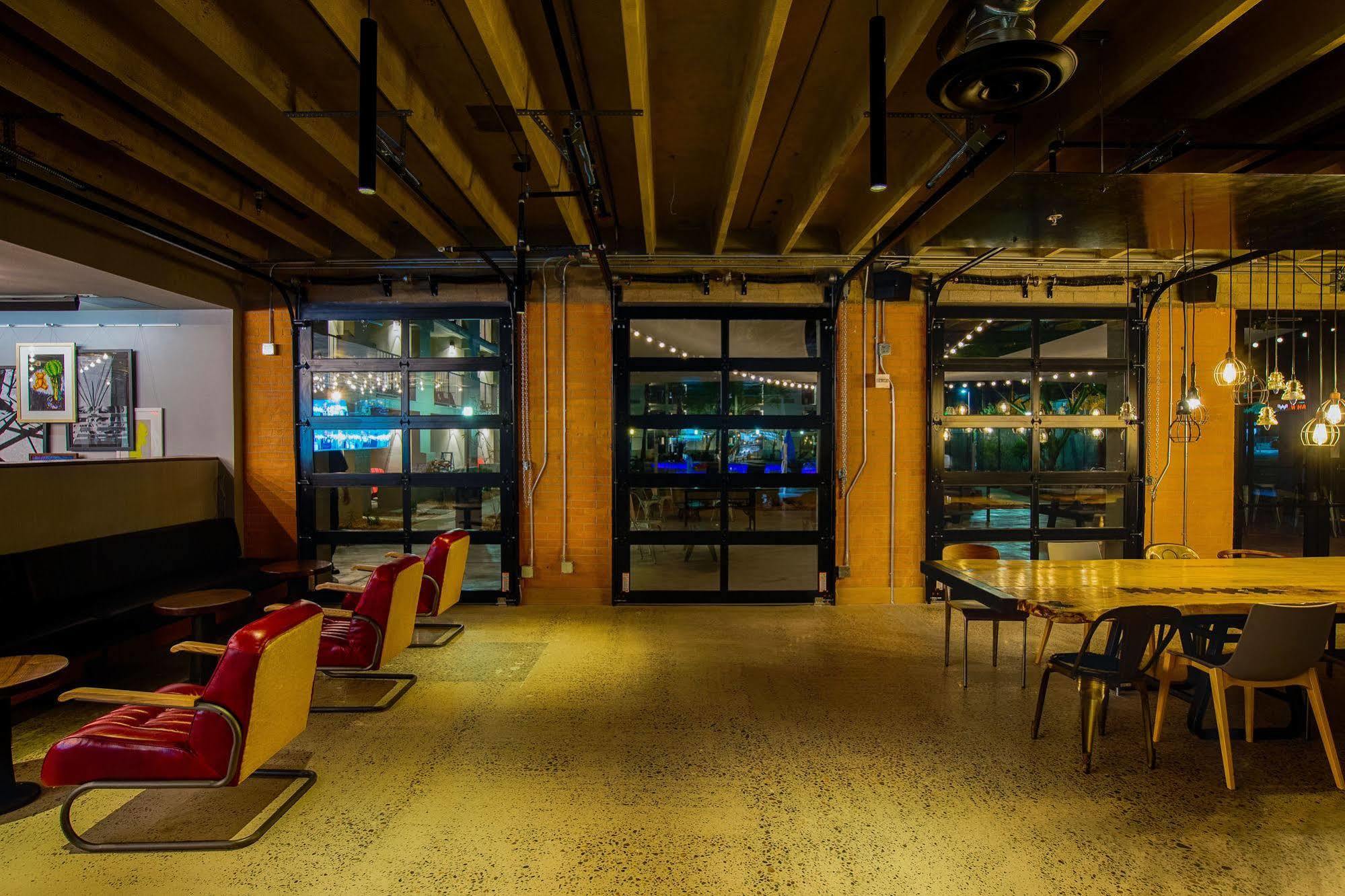 Moxy Phoenix Tempe/Asu Area Εξωτερικό φωτογραφία